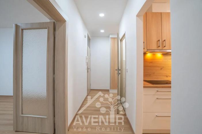 Pronájem bytu 3+1, Zlín, Benešovo nábřeží, 72 m2