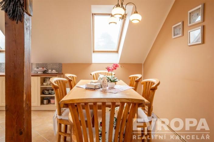 Prodej činžovního domu, Praha - Lipence, 958 m2