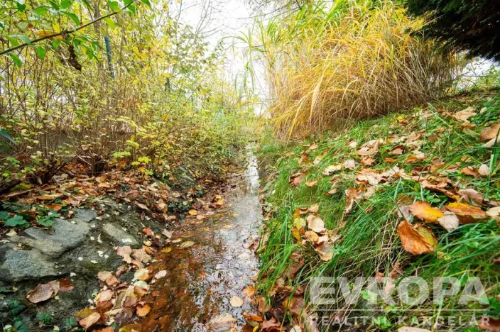 Prodej činžovního domu, Praha - Lipence, 958 m2