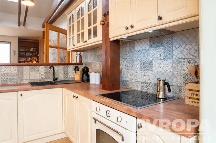 Prodej činžovního domu, Praha - Lipence, 958 m2