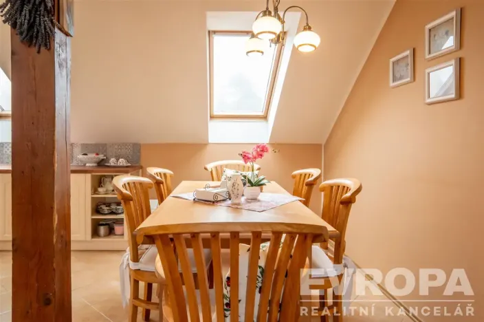 Prodej činžovního domu, Praha - Lipence, 958 m2