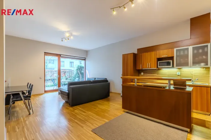 Pronájem bytu 3+kk, Praha - Karlín, Rohanské nábřeží, 117 m2