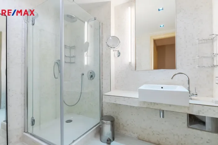 Pronájem bytu 3+kk, Praha - Karlín, Rohanské nábřeží, 117 m2