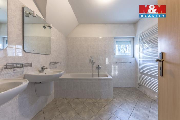 Pronájem rodinného domu, Bradlec, Okružní, 150 m2