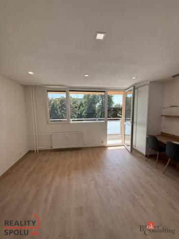 Pronájem bytu 1+kk, Plzeň, Sokolovská, 34 m2