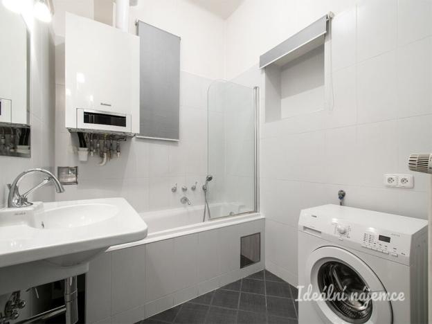 Pronájem bytu 2+1, Praha - Holešovice, Farského, 112 m2