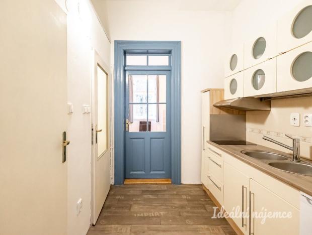 Pronájem bytu 2+kk, Praha - Žižkov, Víta Nejedlého, 43 m2