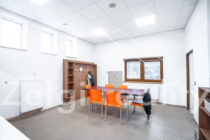 Pronájem obchodního prostoru, Bojkovice, 302 m2