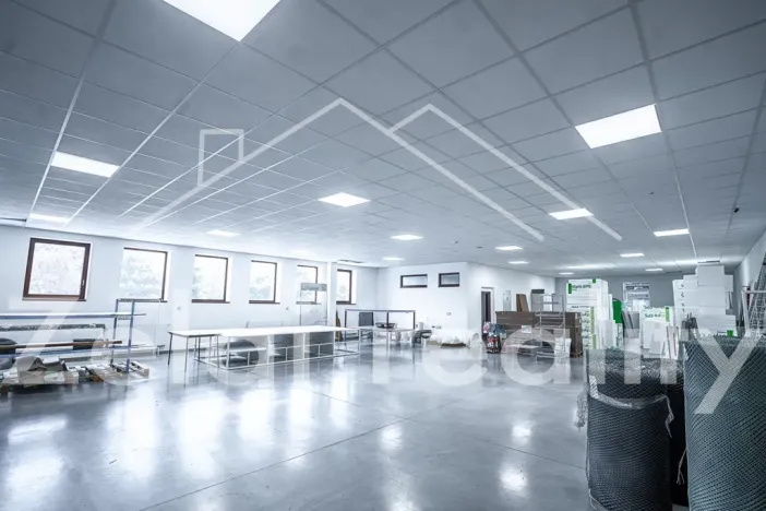 Pronájem obchodního prostoru, Bojkovice, 302 m2