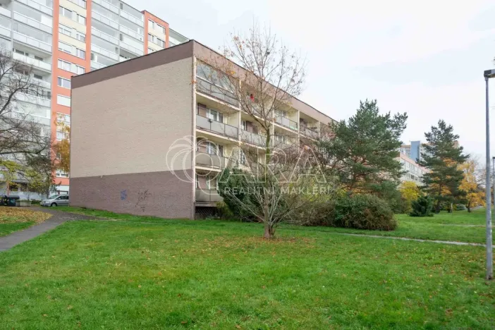 Prodej bytu 3+1, Praha, Poznaňská, 64 m2