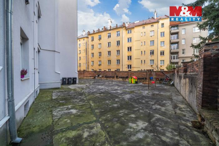 Pronájem bytu 1+kk, Plzeň, Vrchlického, 27 m2