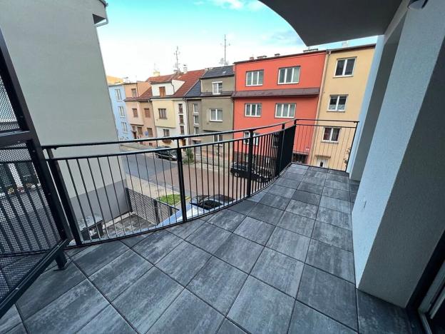 Pronájem bytu 2+kk, Plzeň, Na Jíkalce, 57 m2