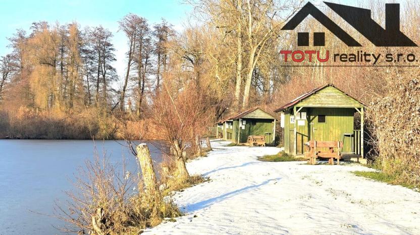 Prodej rybníku, Černožice, 44772 m2