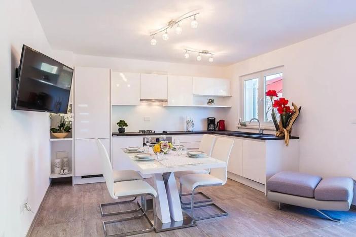 Prodej rodinného domu, Medulin, Chorvatsko, 120 m2