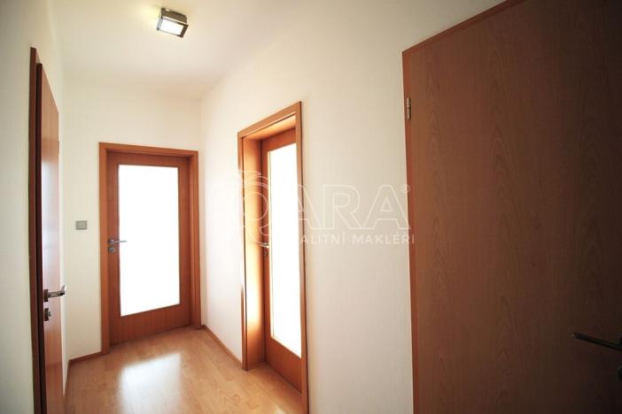 Pronájem bytu 2+kk, Praha - Košíře, Plzeňská, 49 m2