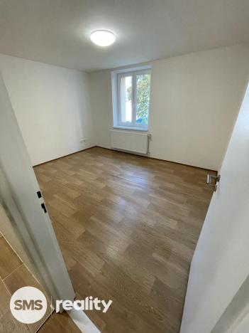 Pronájem bytu 1+1, Opava, Polní, 40 m2