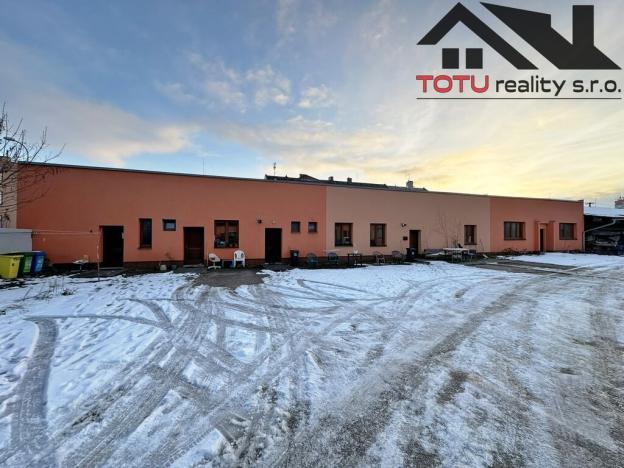 Prodej pozemku pro bydlení, Pardubice, V Ráji, 3530 m2