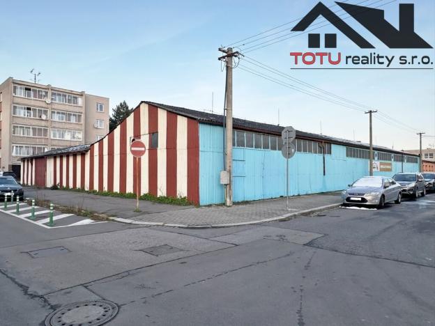 Prodej pozemku pro bydlení, Pardubice, V Ráji, 3530 m2