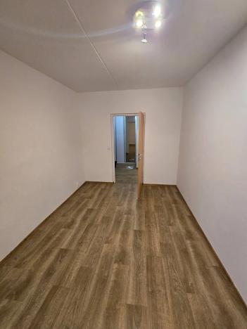 Pronájem bytu 2+1, Brno, Strnadova, 62 m2