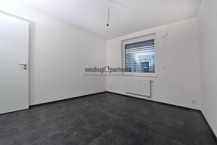 Prodej bytu 2+kk, Praha, Návarovská, 61 m2