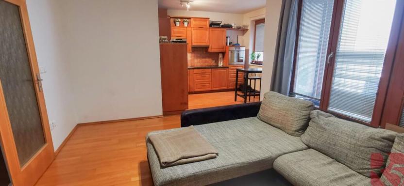 Pronájem bytu 3+kk, Praha - Strašnice, Názovská, 63 m2