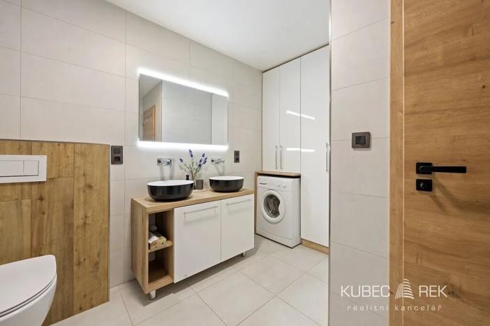 Prodej bytu 3+kk, Horní Planá, 51 m2