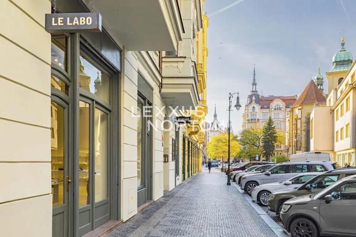 Prodej bytu 2+kk, Praha - Staré Město, Vězeňská, 62 m2