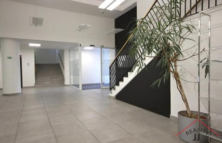 Pronájem kanceláře, Praha - Veleslavín, Na okraji, 215 m2