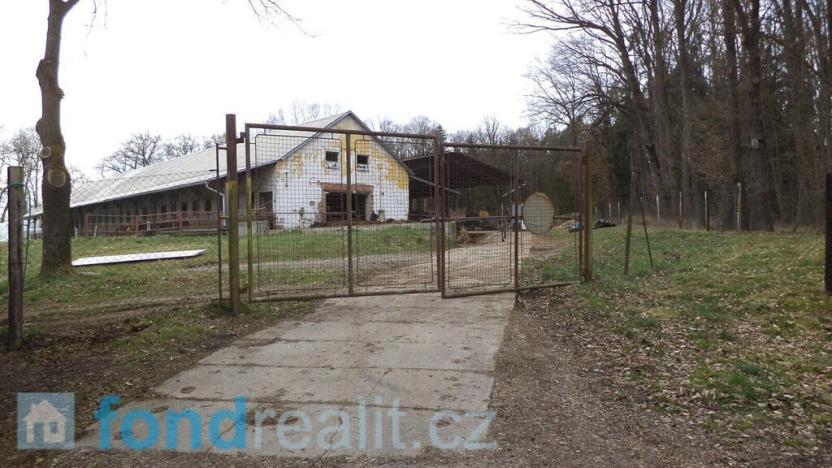 Prodej komerční, Netolice, 2276 m2