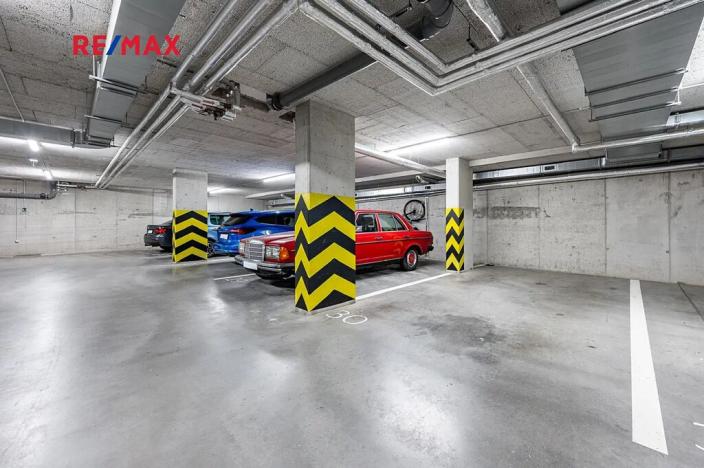 Prodej bytu 3+kk, Horoměřice, Karla IV., 80 m2