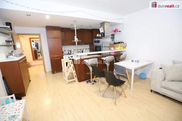 Pronájem bytu 2+kk, Karlovy Vary - Stará Role, Nejdlova, 74 m2