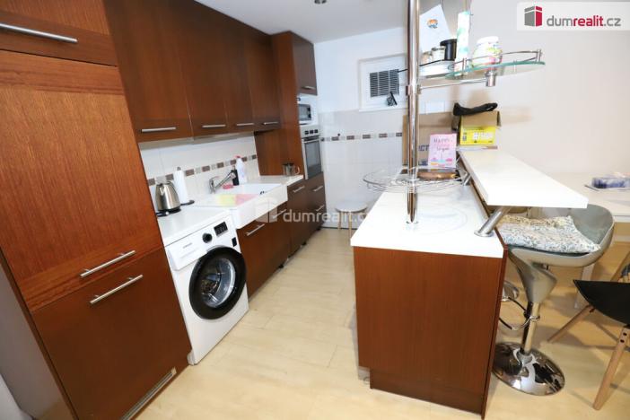 Pronájem bytu 2+kk, Karlovy Vary - Stará Role, Nejdlova, 74 m2