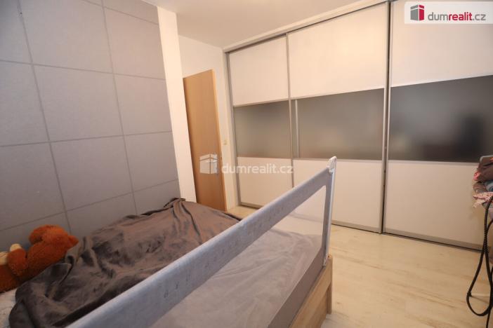 Pronájem bytu 2+kk, Karlovy Vary - Stará Role, Nejdlova, 74 m2