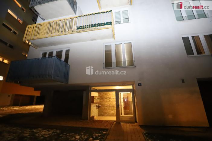 Pronájem bytu 2+kk, Karlovy Vary - Stará Role, Nejdlova, 74 m2