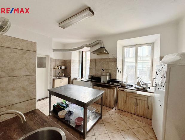 Pronájem obchodního prostoru, Volyně, náměstí Svobody, 70 m2