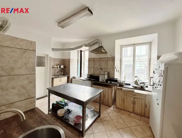 Pronájem obchodního prostoru, Volyně, náměstí Svobody, 70 m2