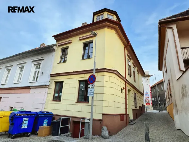 Pronájem obchodního prostoru, Volyně, náměstí Svobody, 70 m2