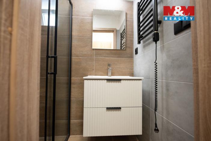 Pronájem bytu 1+kk, Pardubice - Svítkov, U Trojice, 24 m2