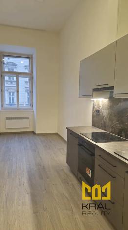 Pronájem bytu 2+kk, Praha - Smíchov, Nádražní, 52 m2
