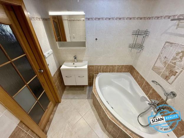 Pronájem bytu 3+1, Opava, Antonína Sovy, 73 m2