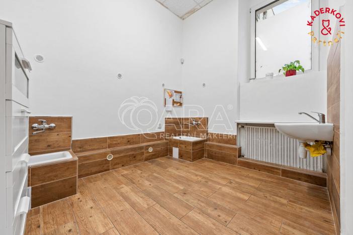 Prodej obchodního prostoru, Brno, Lidická, 153 m2