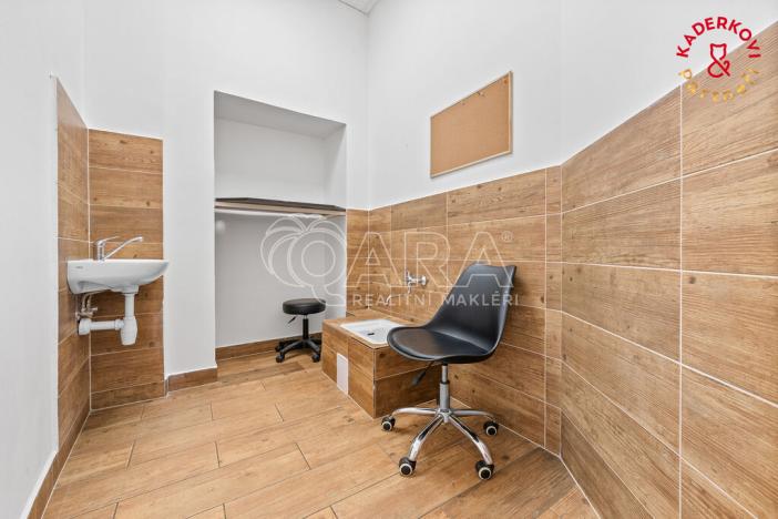 Prodej obchodního prostoru, Brno, Lidická, 326 m2