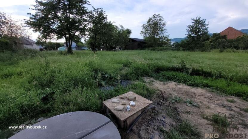 Pronájem zahrady, Komárov, 700 m2