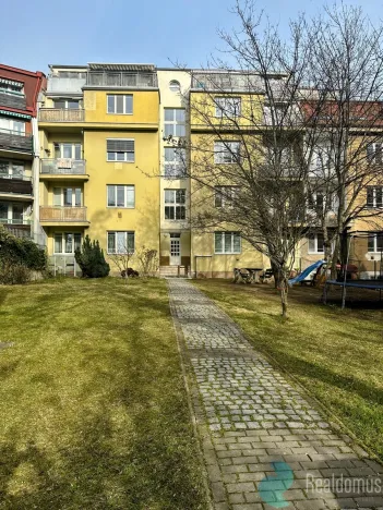 Prodej bytu 2+kk, Praha - Žižkov, U kněžské louky, 43 m2
