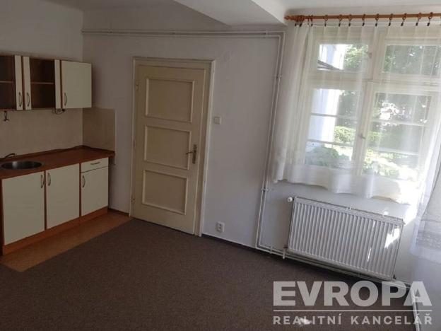 Pronájem bytu 2+kk, Liberec - Liberec I-Staré Město, Bendlova, 50 m2