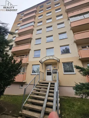 Pronájem bytu 1+kk, Teplice, Krušnohorská, 34 m2