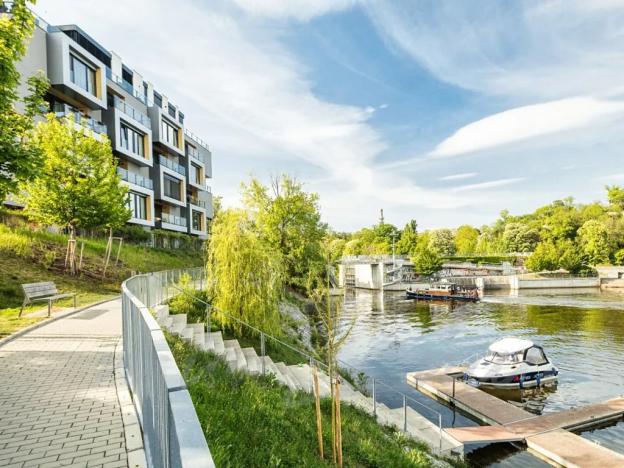 Pronájem bytu 2+kk, Praha - Libeň, Menclova, 52 m2