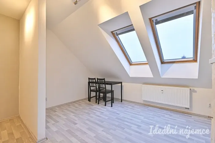 Pronájem bytu 2+kk, Brno - Židenice, Slevačská, 40 m2