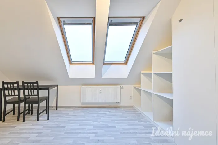 Pronájem bytu 2+kk, Brno - Židenice, Slevačská, 40 m2