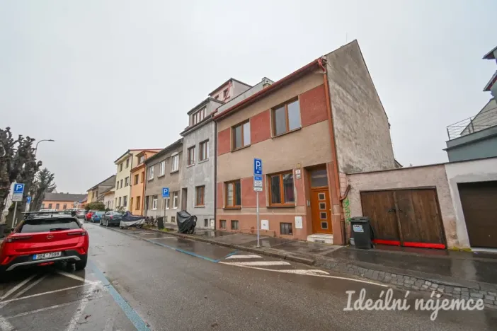 Pronájem bytu 2+kk, Brno - Židenice, Slevačská, 40 m2